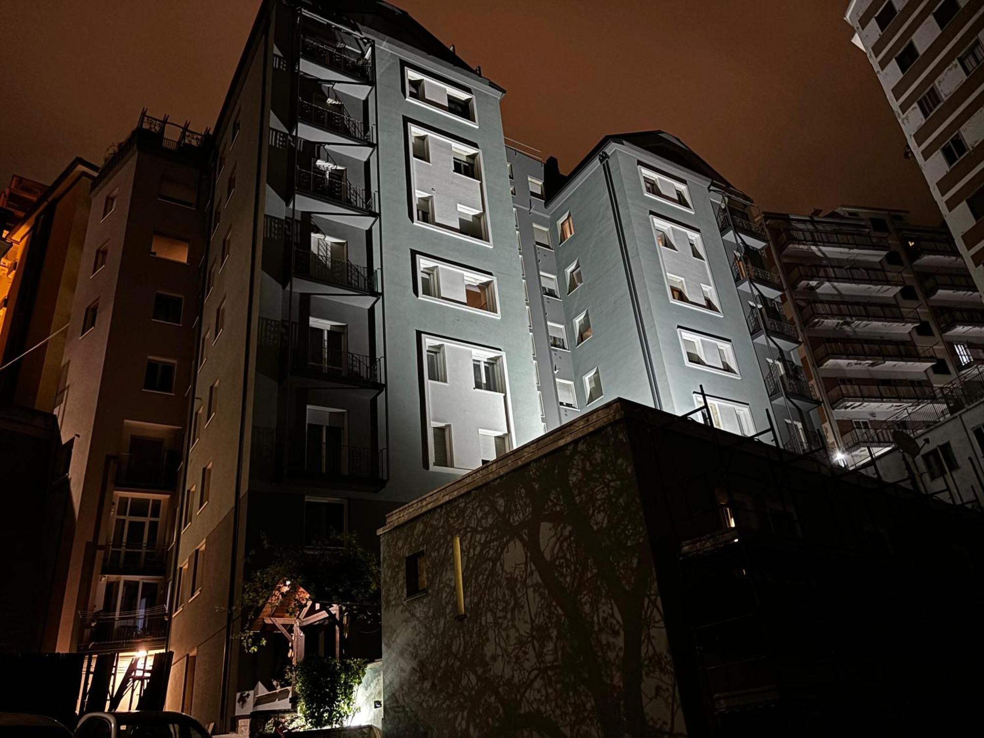 Room & Parking In Centro Citta Con Parcheggio Privato E Wifi โปเตนซา ภายนอก รูปภาพ